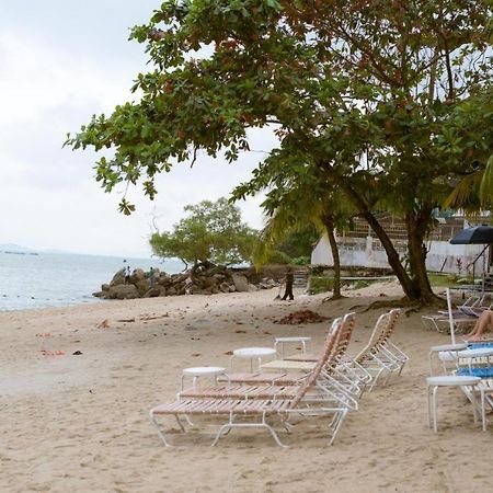 Rainbow Paradise Beachfront Penang تانجونغ بونغاه المظهر الخارجي الصورة